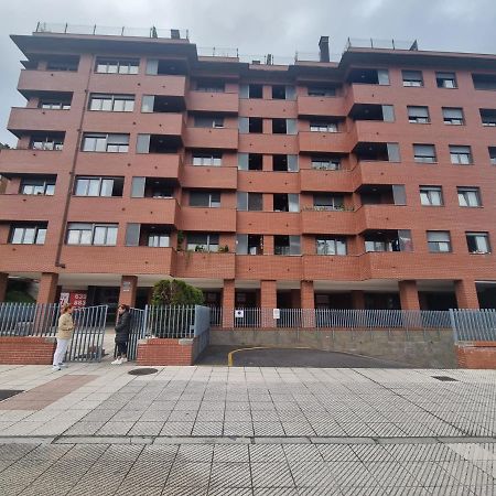 Piso Zona Hospital 6 Personas Appartement Oviedo Buitenkant foto