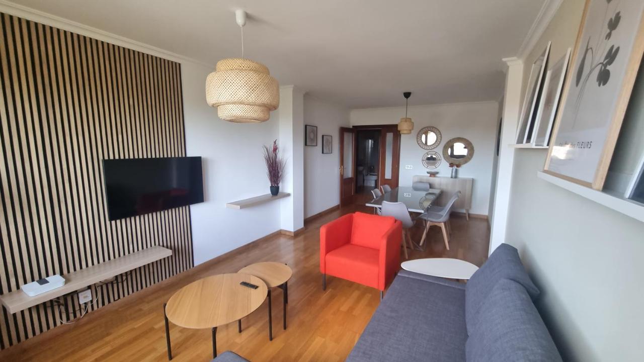 Piso Zona Hospital 6 Personas Appartement Oviedo Buitenkant foto