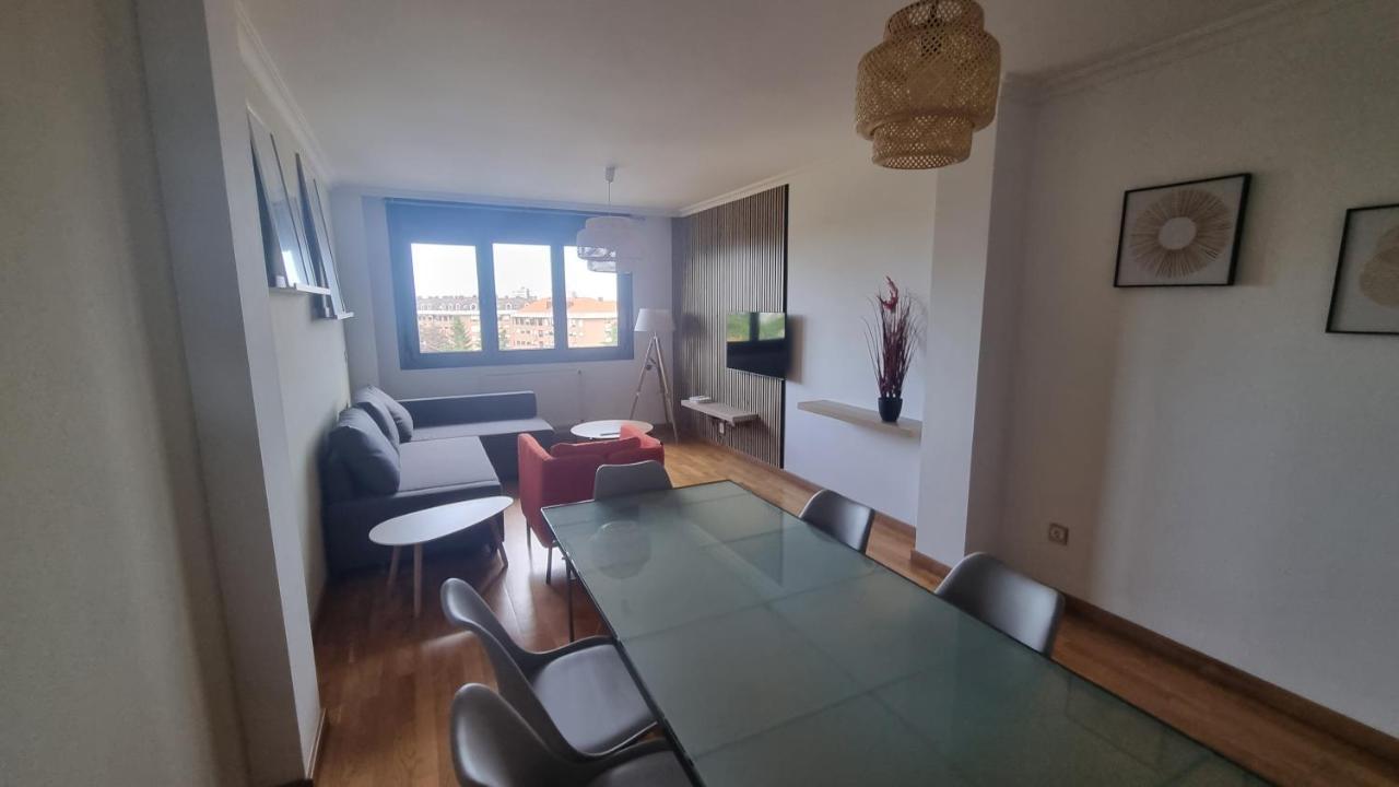 Piso Zona Hospital 6 Personas Appartement Oviedo Buitenkant foto